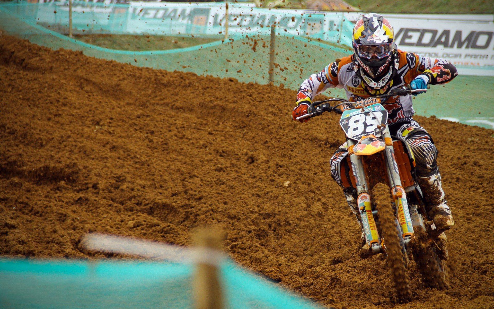 阿隆索打破安帅时代皇马惯例，战术革新与领导哲学的无声革命